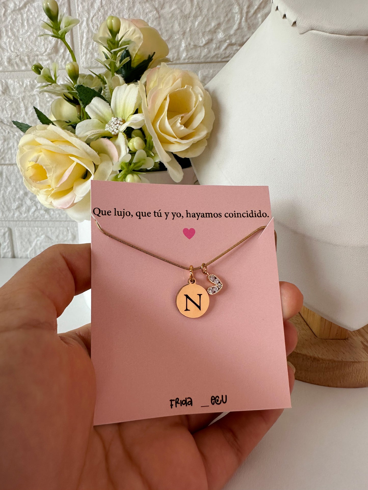 Cadenita inicial amor