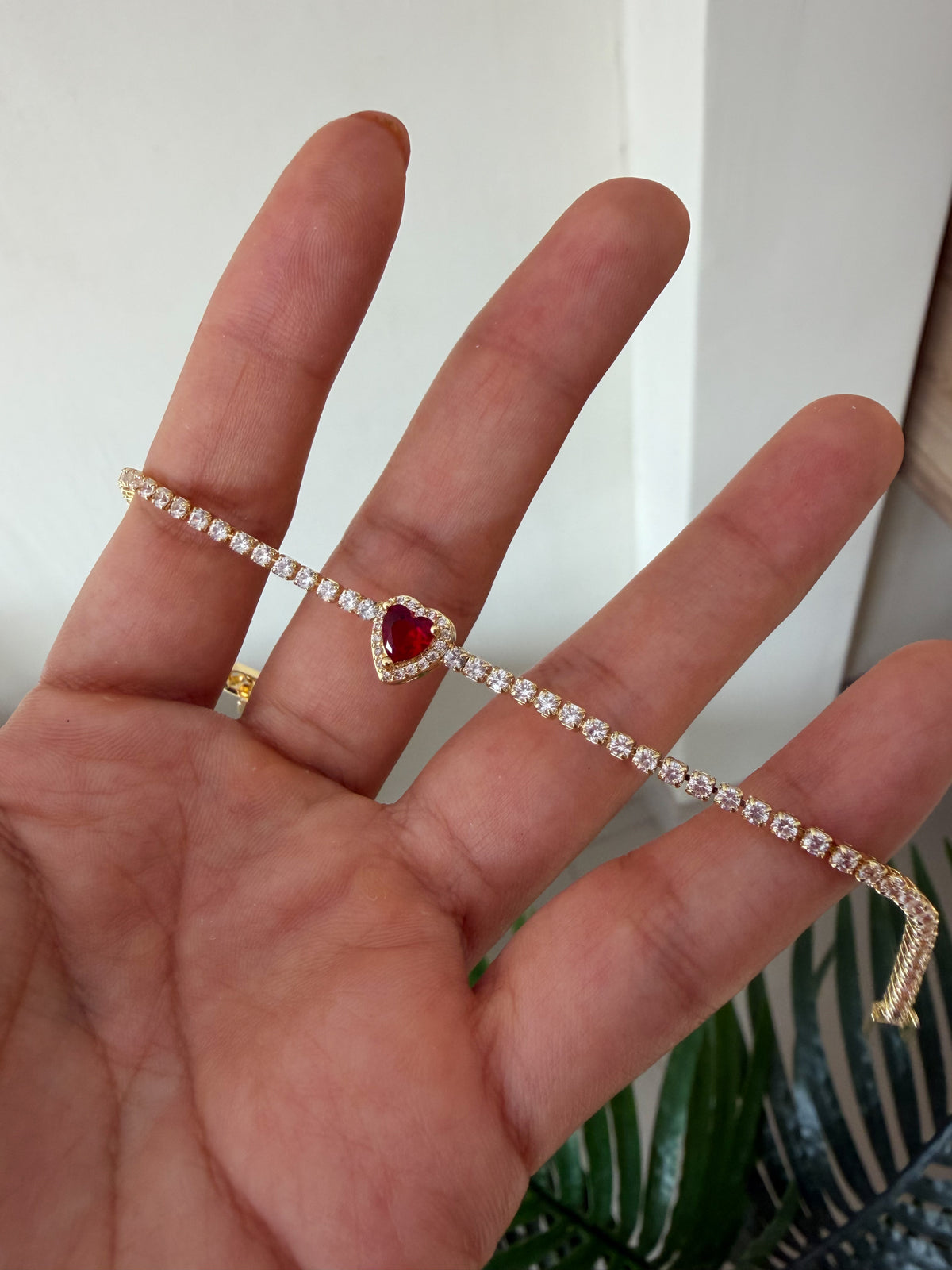 Pulsera brillante corazón rojo