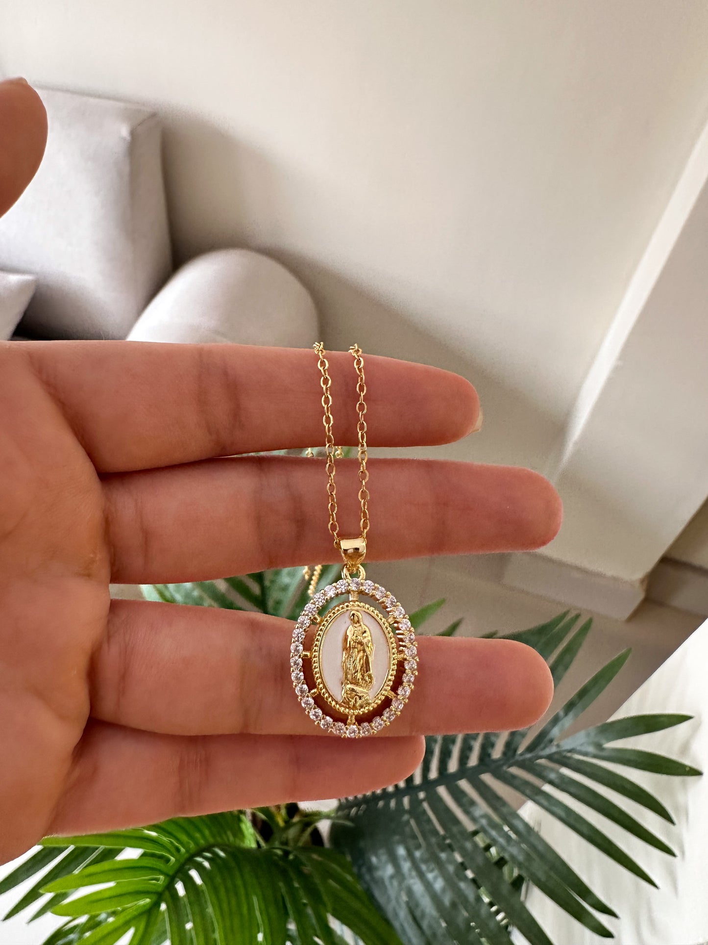Cadenita brillante nácar
