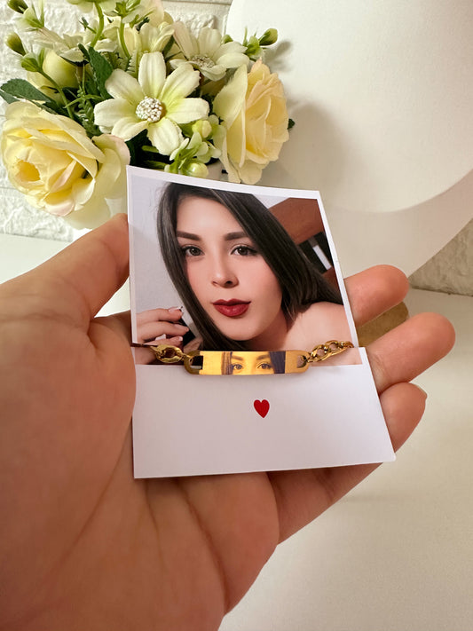 Pulsera mirada dorado