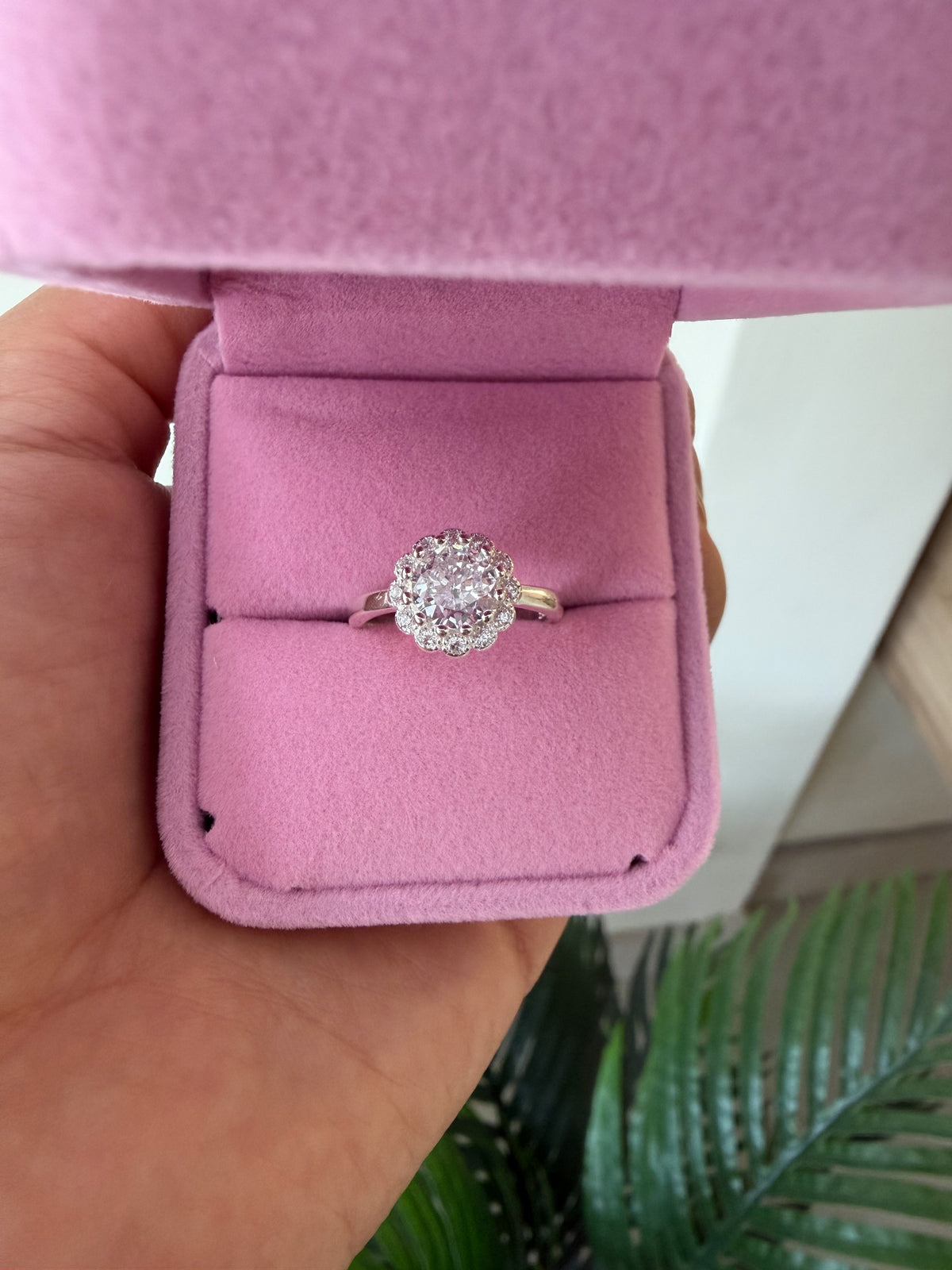 Anillo tipo flor cristal