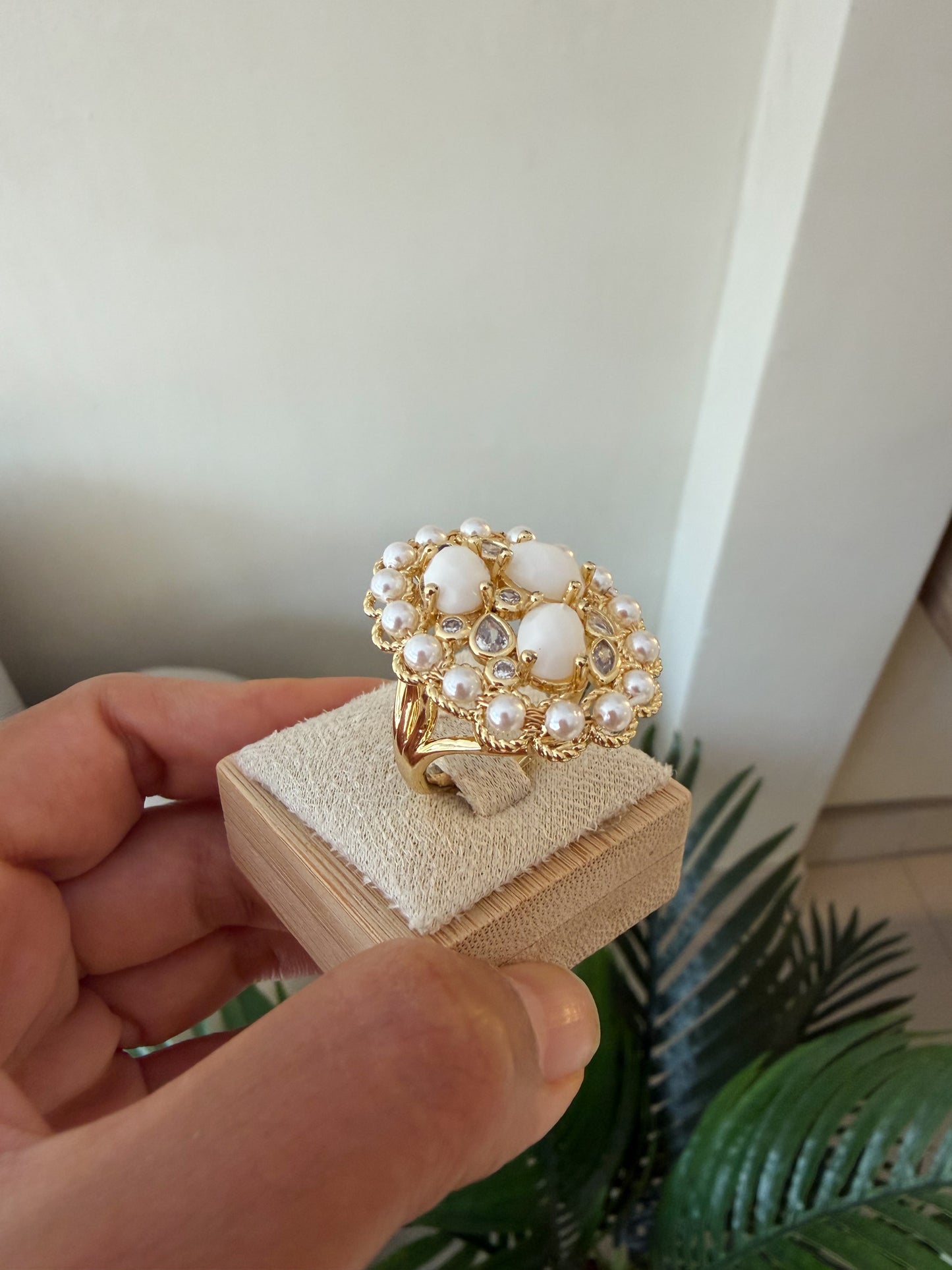 Anillos piedras y perlas