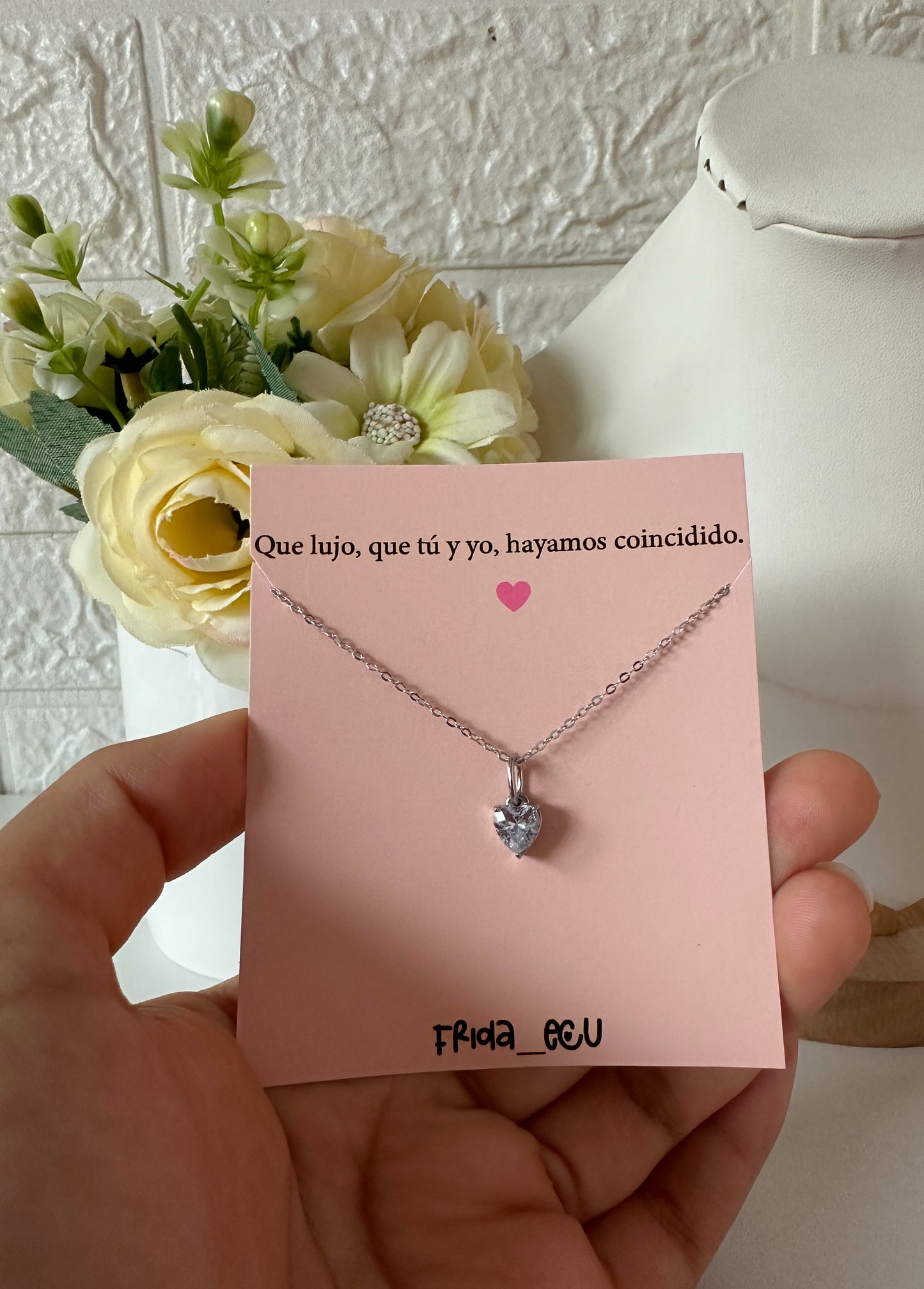 Cadenita corazón transparente plateada