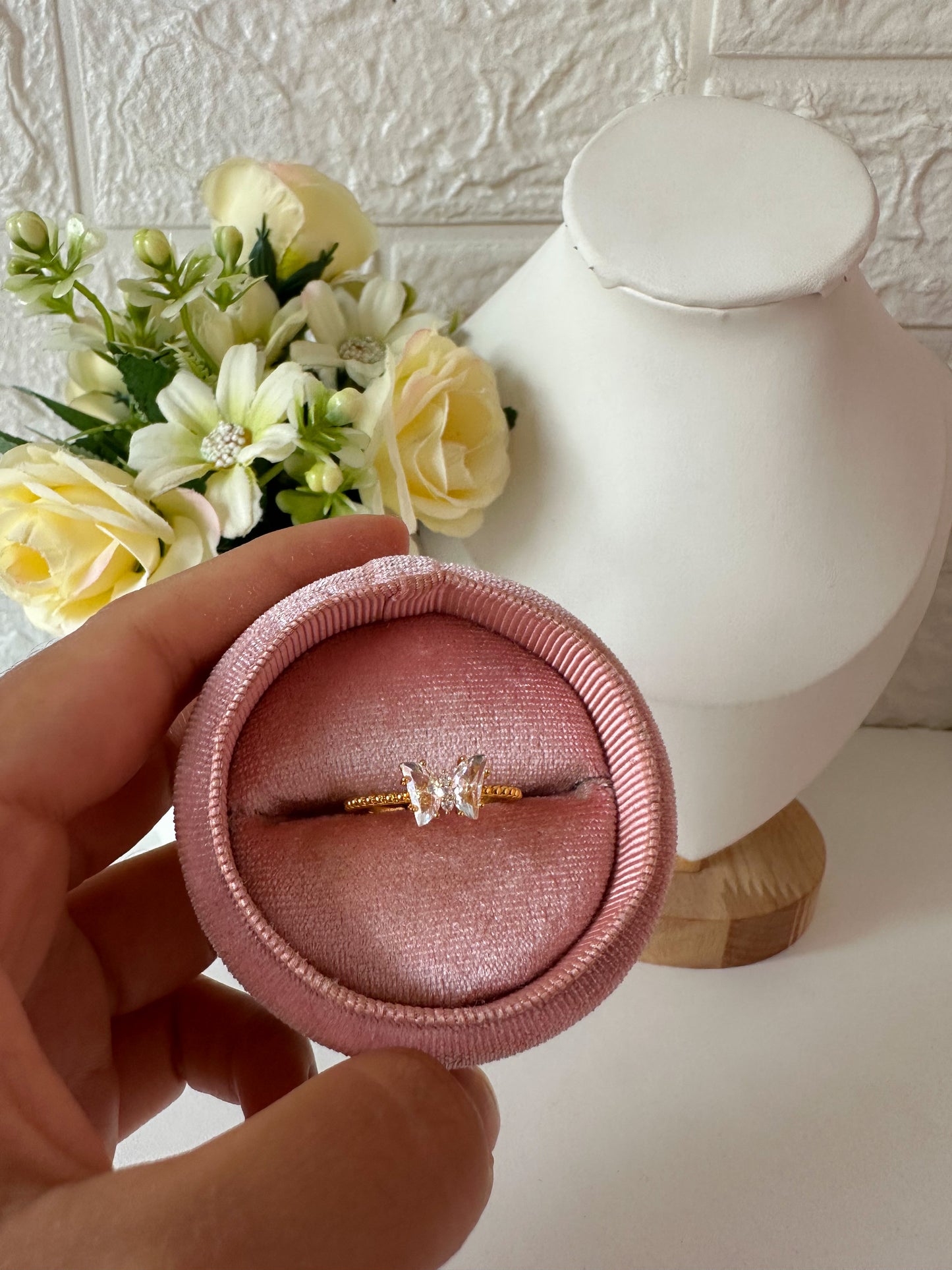 Anillo mini mariposa de cristal