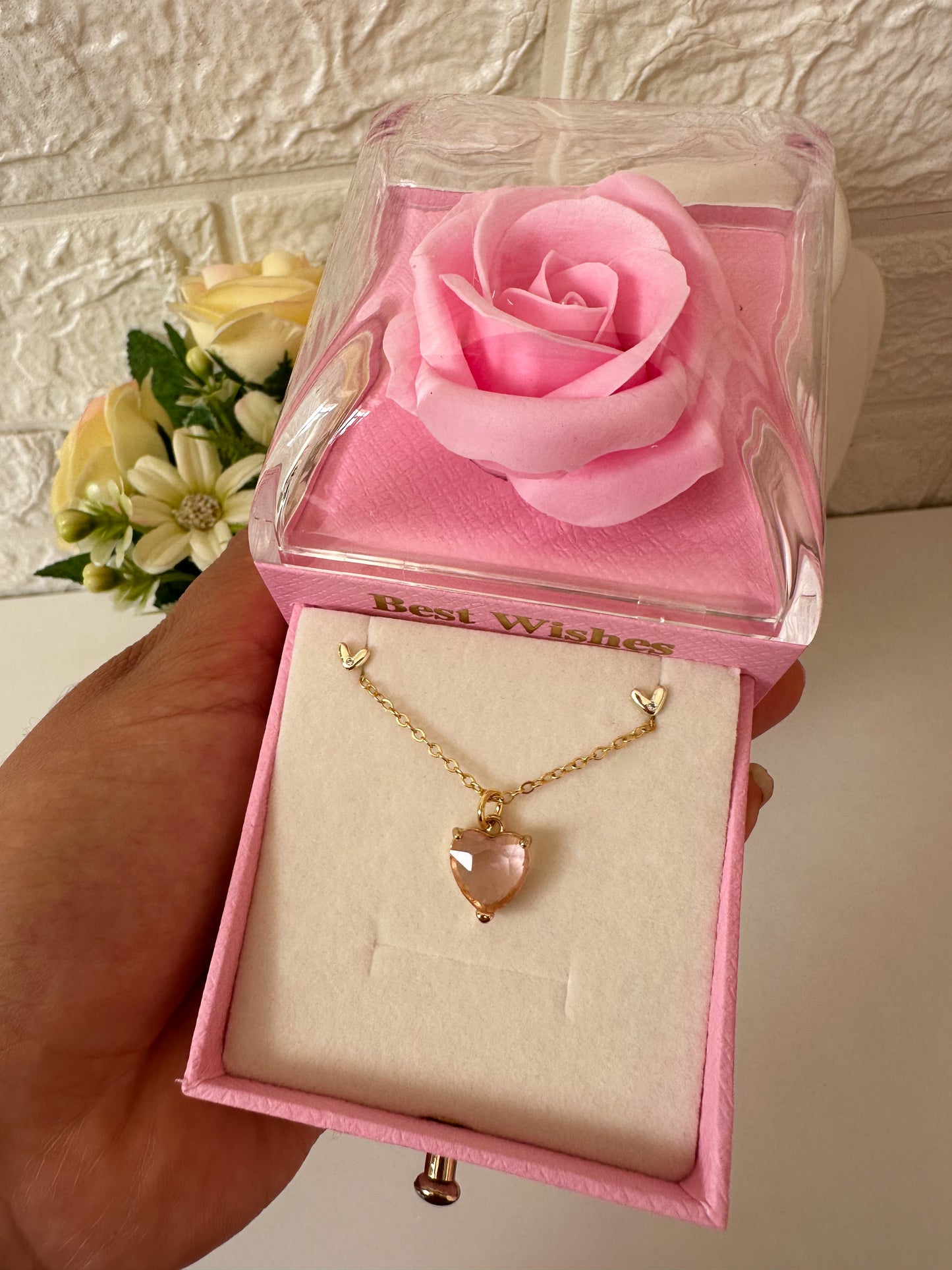 Set corazón con cofre de flor