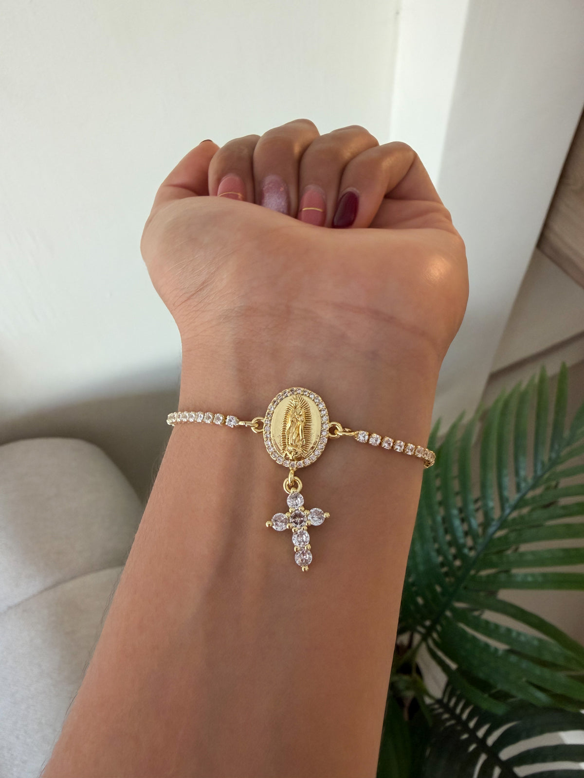 Pulsera virgencita brillantes