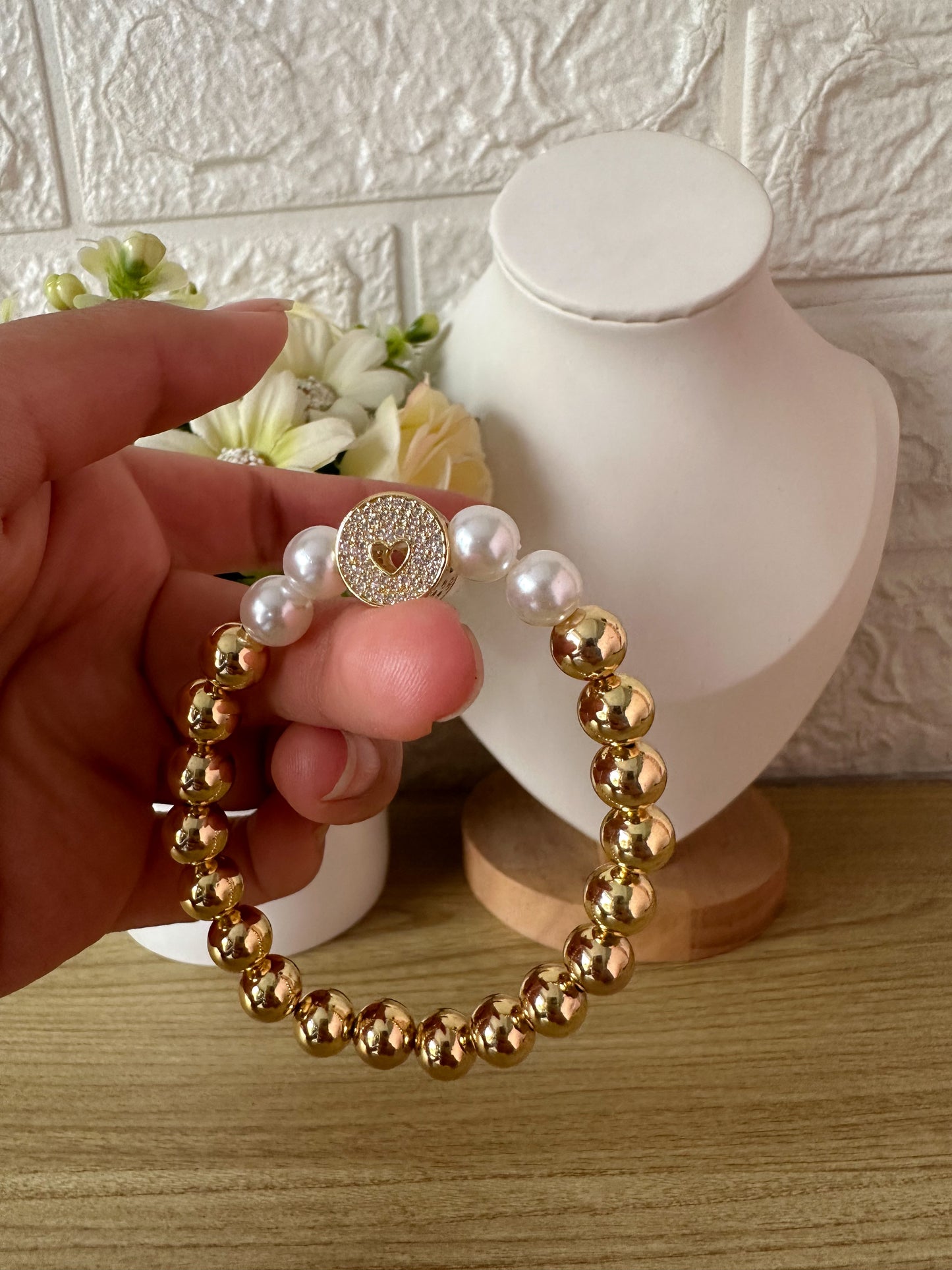 Pulsera balines y perlas