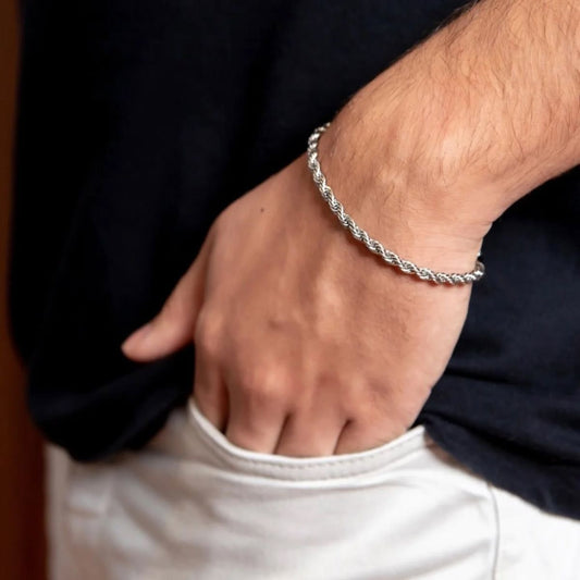 Pulsera entorchada plateada