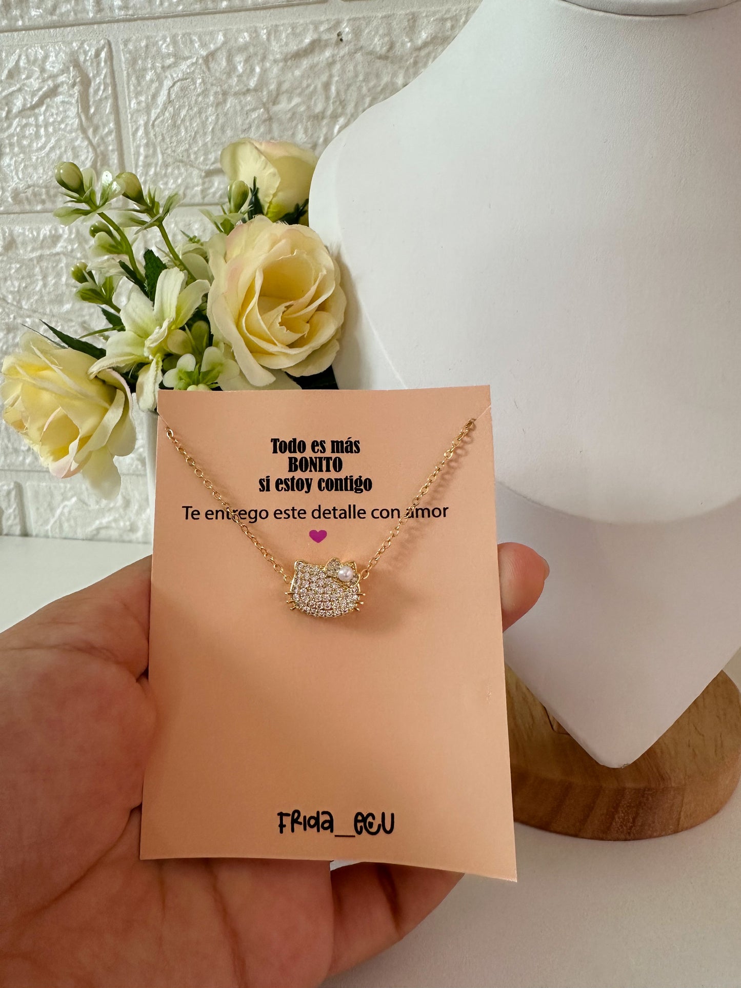 Cadenita hello kitty gold
