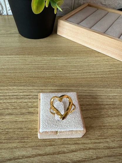 Anillo corazón sin fondo
