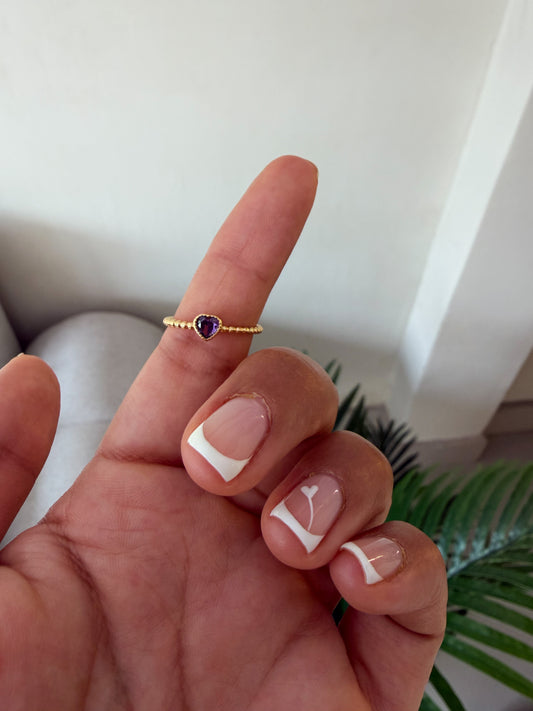 Anillo mini corazón púrpura