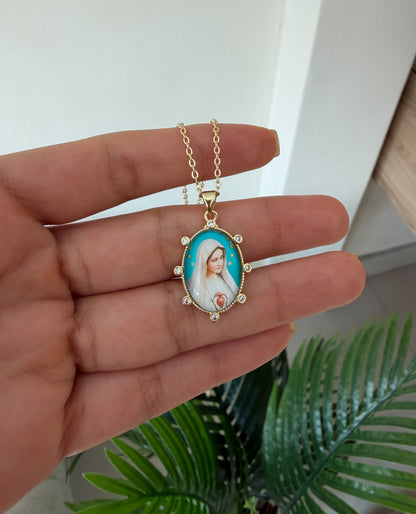 Cadenita virgencita dije cristal