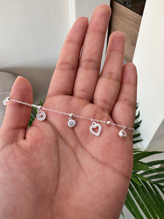 Pulsera multidijes corazones