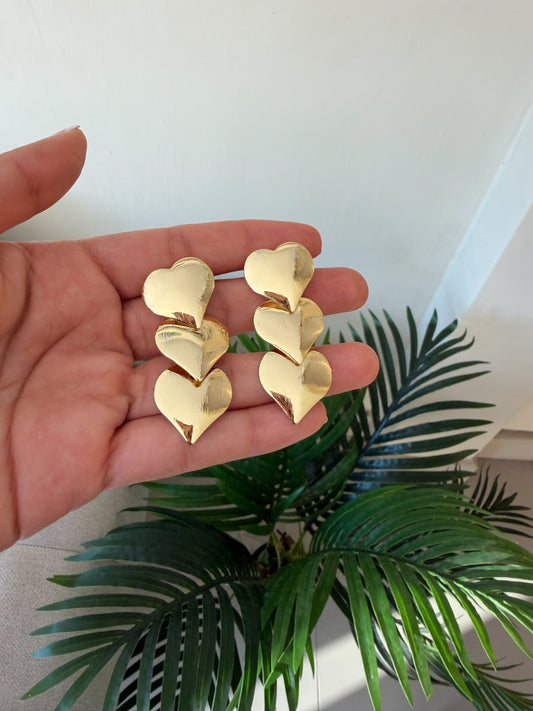 Aretes corazones largos