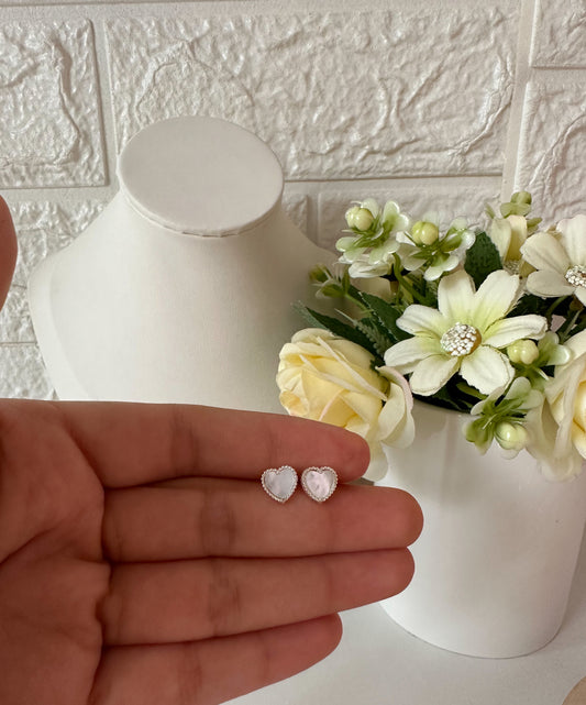Corazoncitos blancos