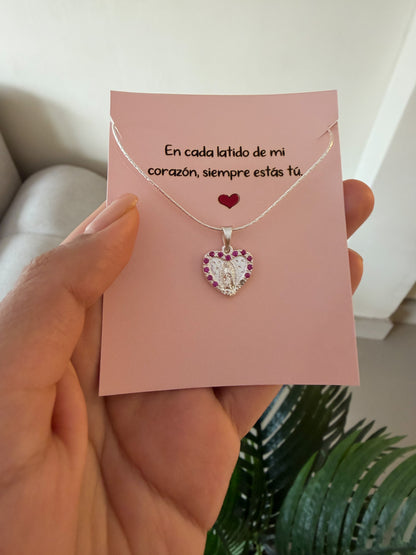 Cadenita virgencita fucsia