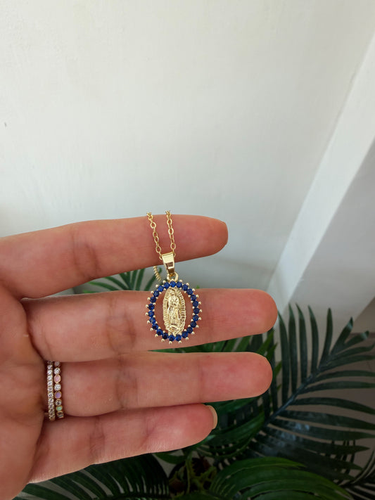 Cadena virgencita cristales azules
