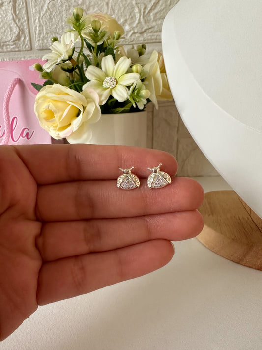 Aretes mariquitas brillantes