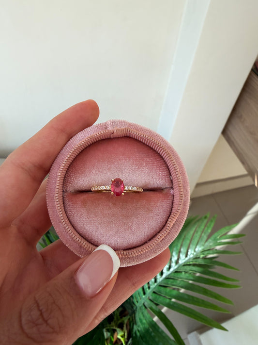 Anillo piedra rubi