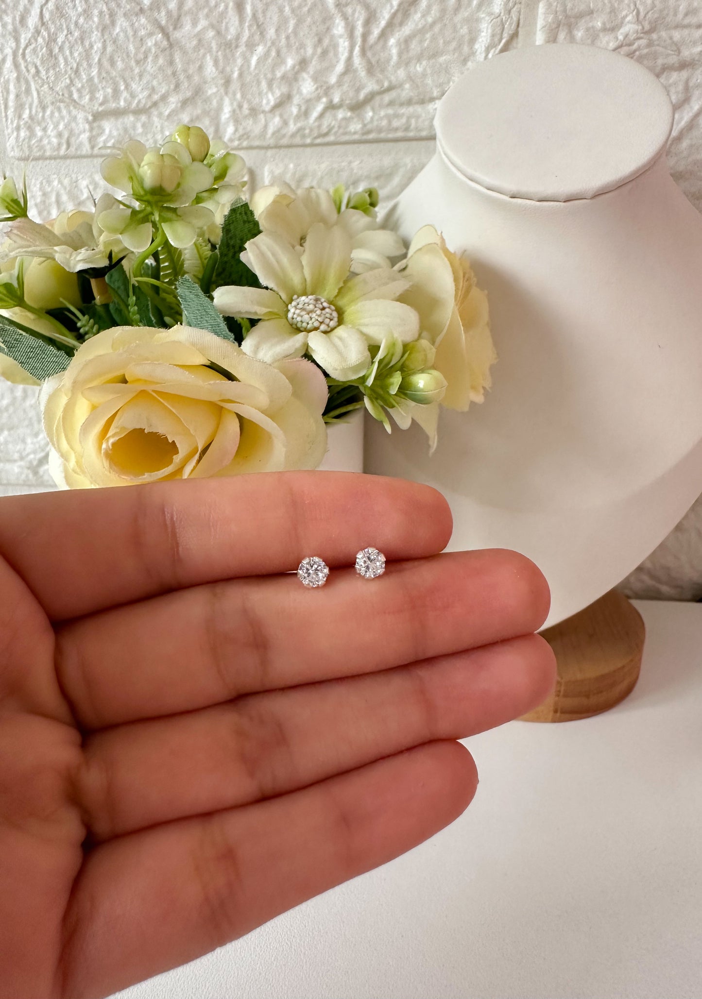Aretes circón ortopédicos
