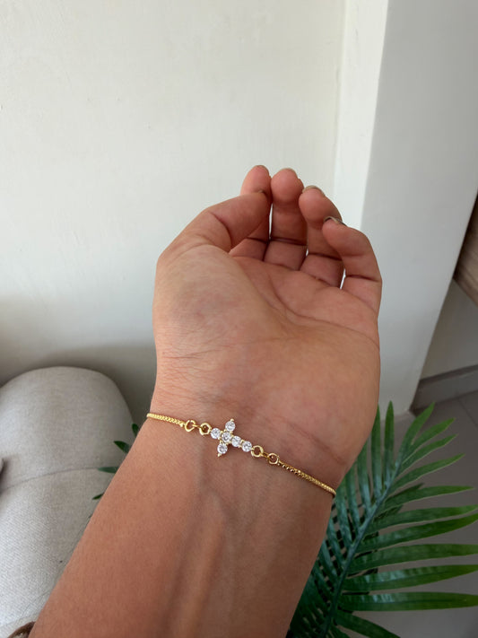 Pulsera mini cruz brillante