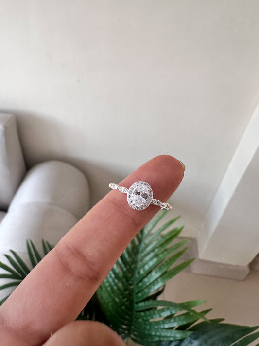 Anillo ópalo brillante