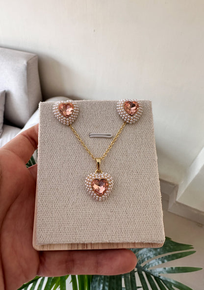 Set corazones rosas perlados