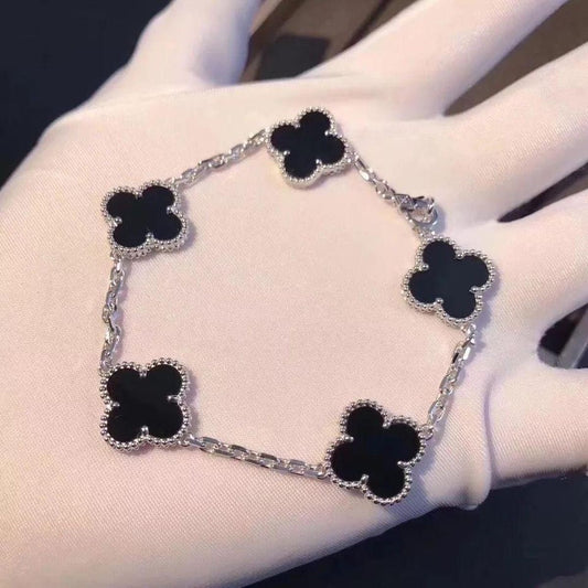 Pulserita trébol plateada