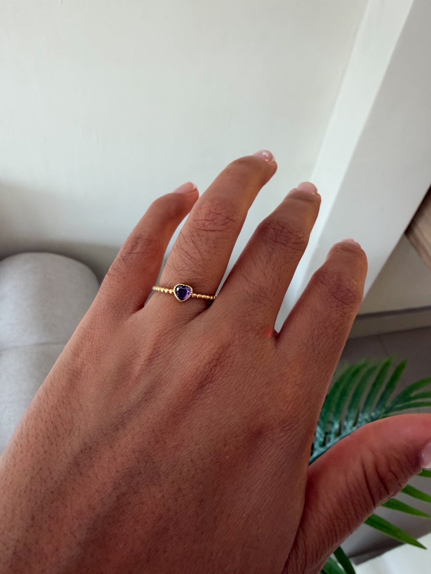 Anillo mini corazón púrpura