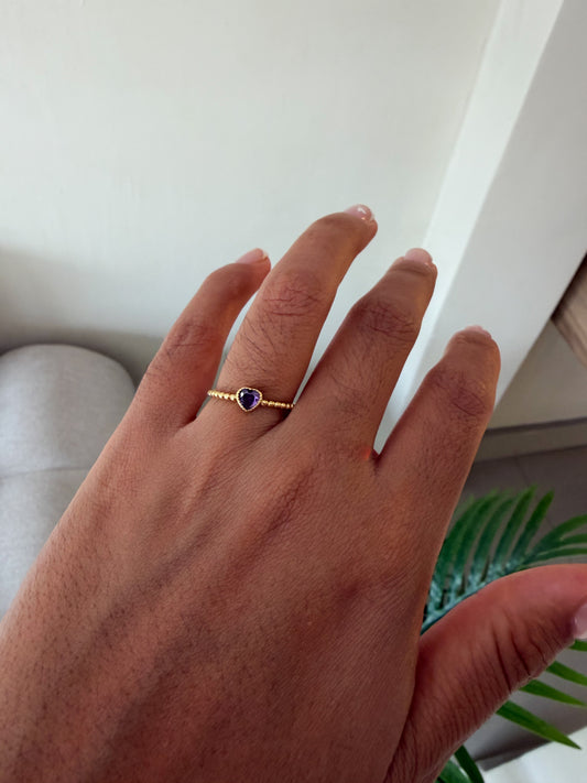 Anillo mini corazón púrpura