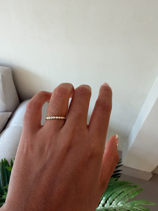 Anillo piedras y color