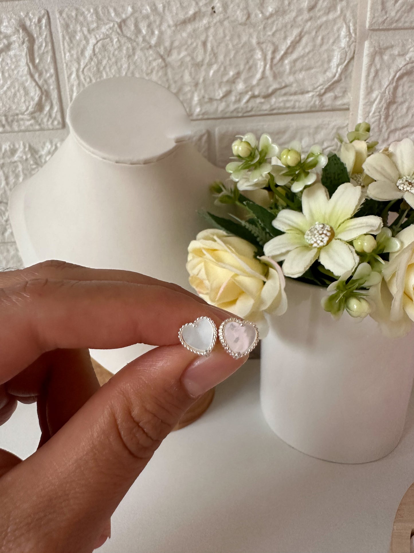 Corazoncitos blancos