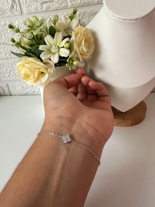 Pulsera mini trébol