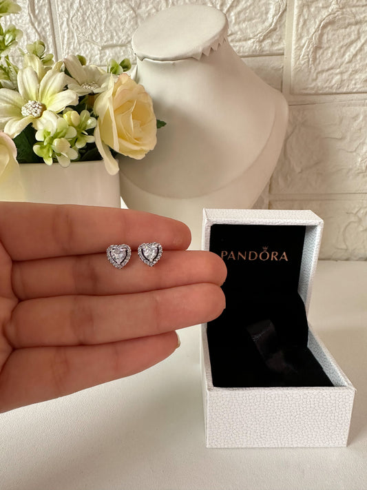 Aretitos corazón plata