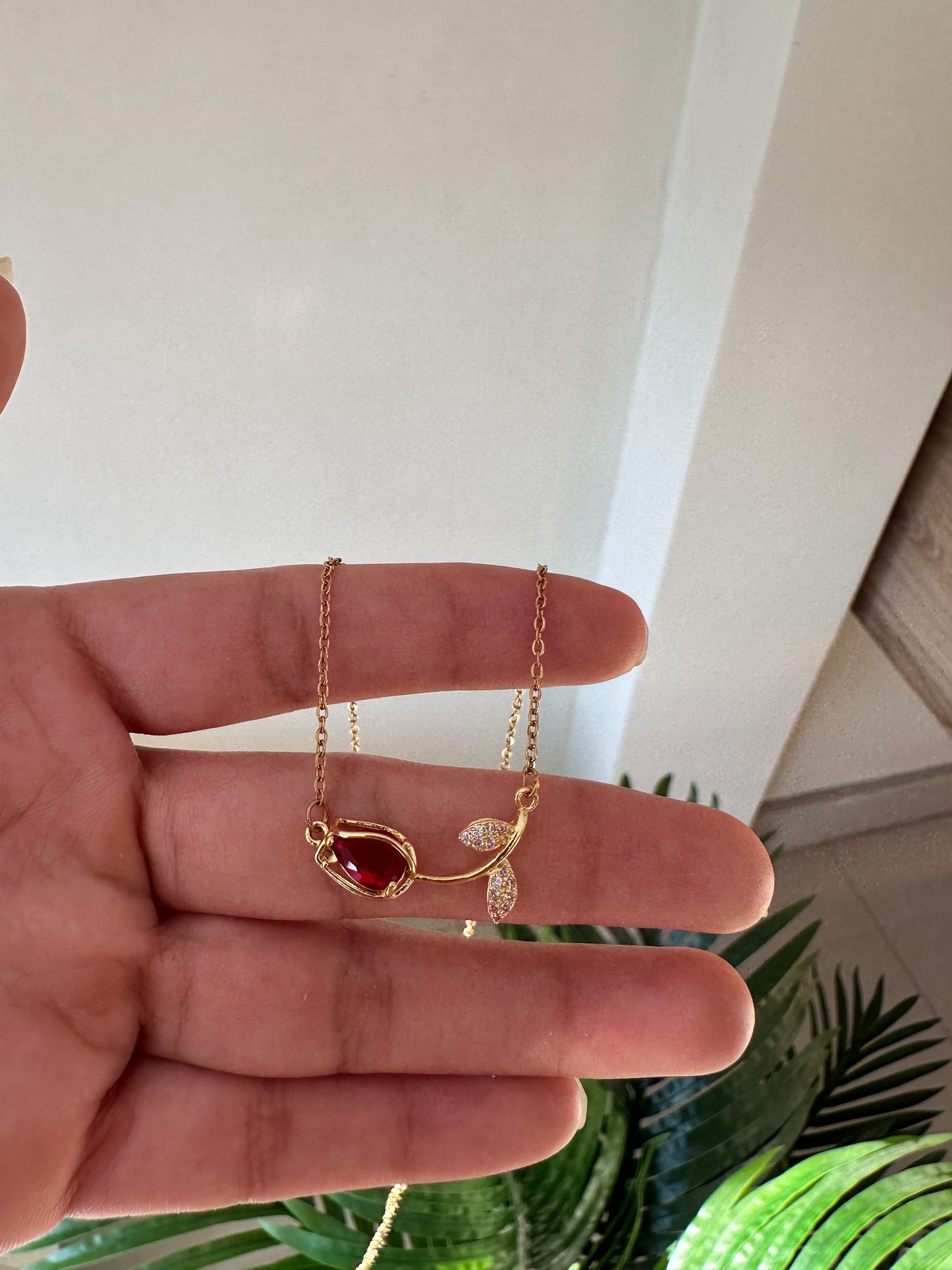 Cadenita tulipán rubi