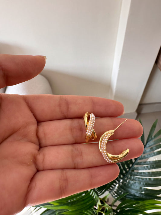 Argollitas glam doradas perlas