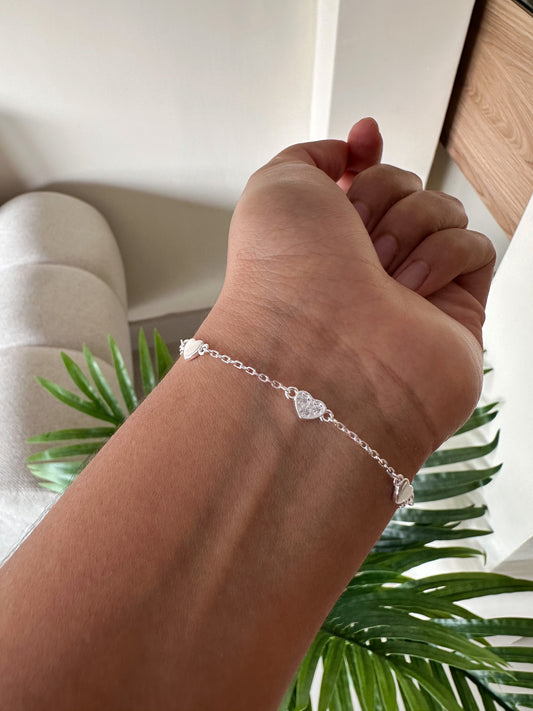 Pulsera corazoncitos brillantes
